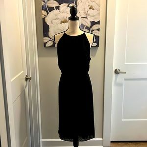 62. White House Black Market. Size L. Lightweight summer dress
